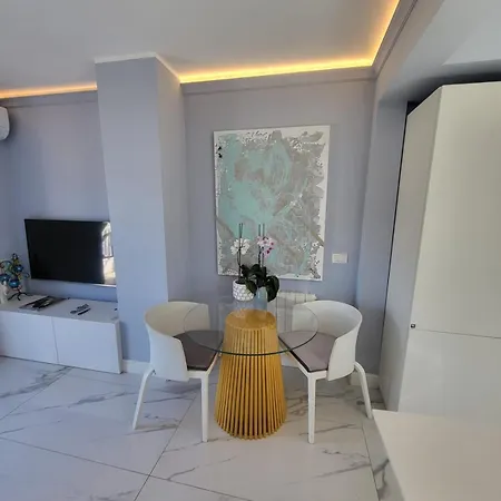 Sea Front Madame Blue 4-star Two-room In Ecological Health Design * 로퀴에브륀캡마르탱