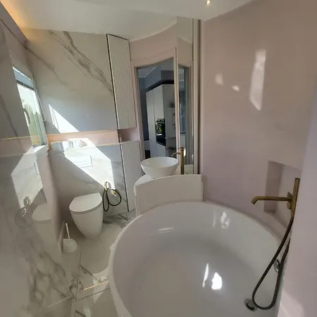Sea Front Madame Blue 4-star Two-room In Ecological Health Design * 로퀴에브륀캡마르탱